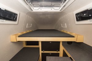 Kapsuła mobilna AZAR4 OFF-ROAD PRODUKCJA - model podstawowy bez wyposażenia dodatkowego